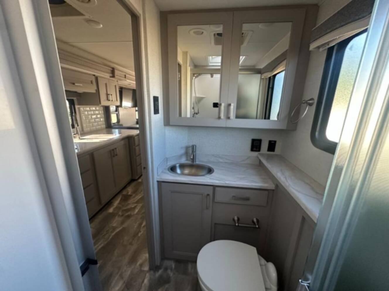 A photo of this 2024 Thor Motor Coach Challenger 36FA