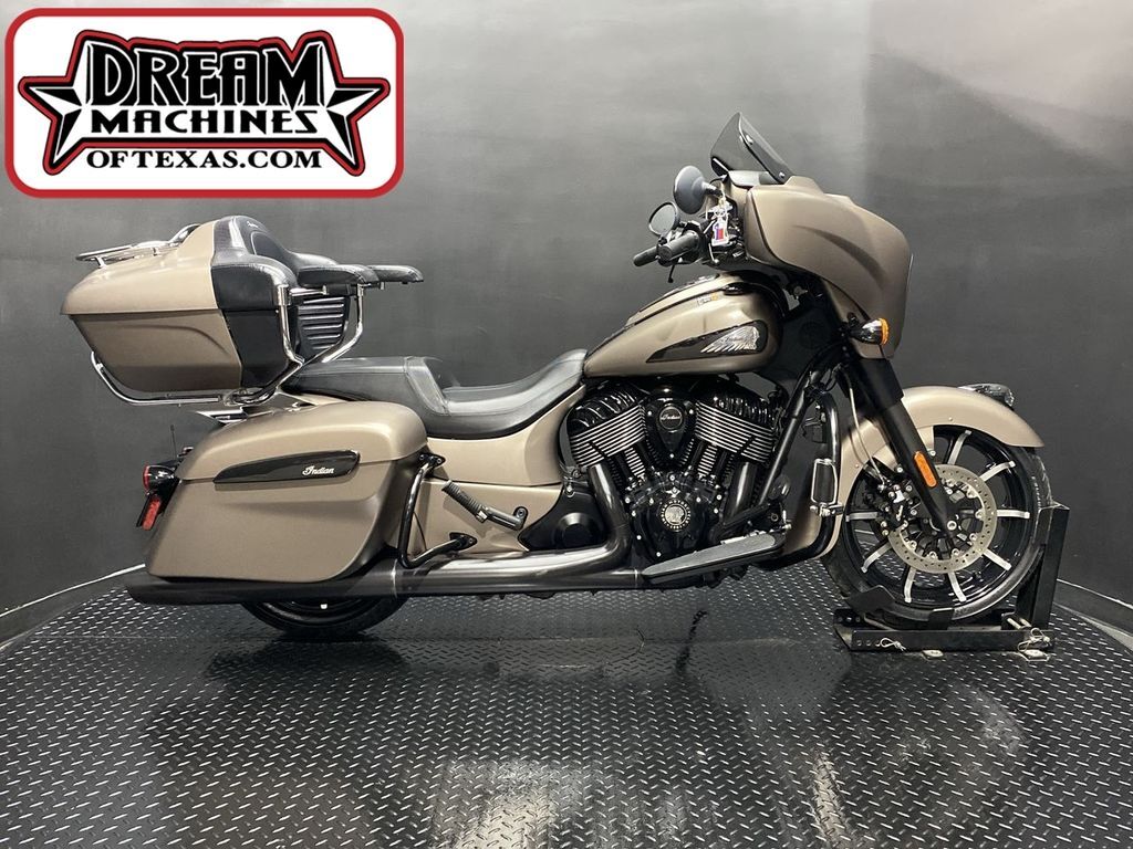 2019 Indian Motorcycle® Chieftain Dark Horse® Bronze Smoke DARK HORSE in Farmers Branch, TX
