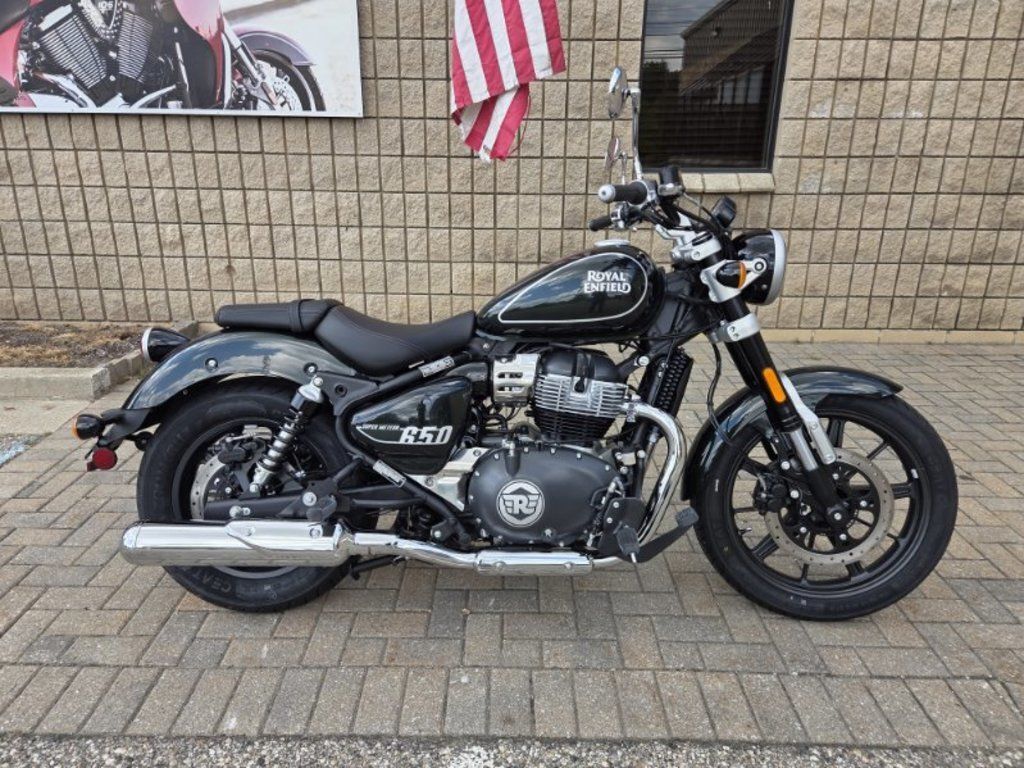 2024 Royal Enfield Super Meteor 650 Astral Green 650 in Clinton Twp, MI