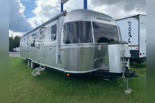 2019 Airstream Classic 33FB in wisconsin rapids WI
