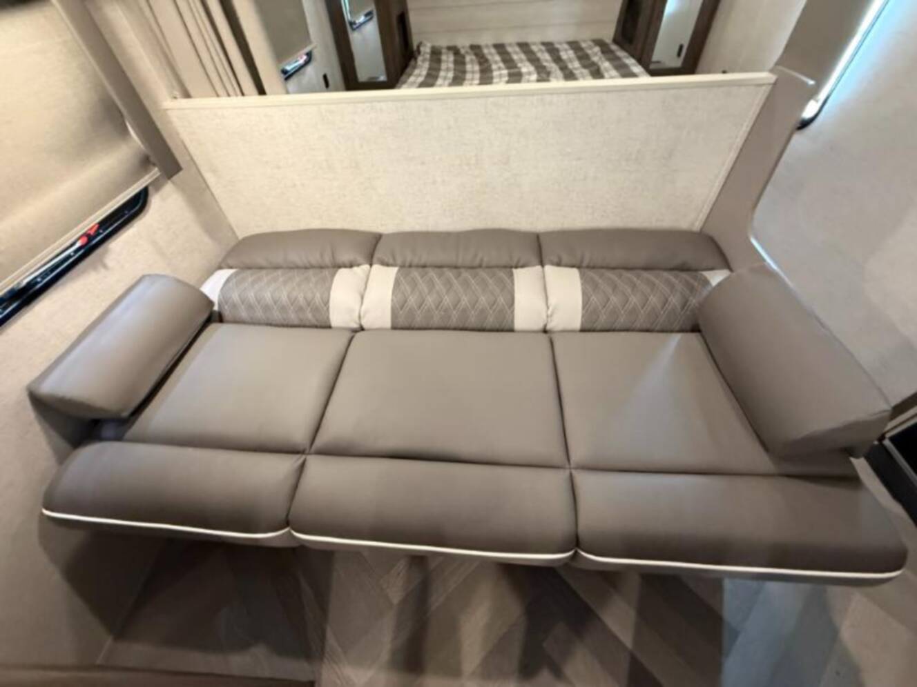 A photo of this 2021 Forest River Salem Cruise Lite 261BHXL