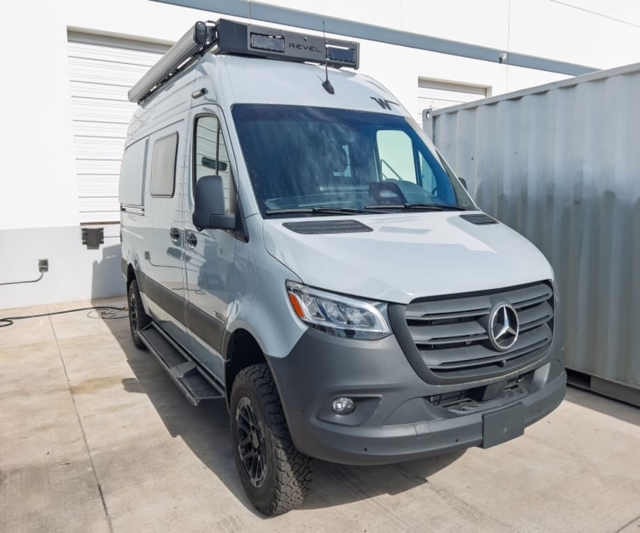 2027 Winnebago REVEL BMB44E-2.5-1 in san diego CA