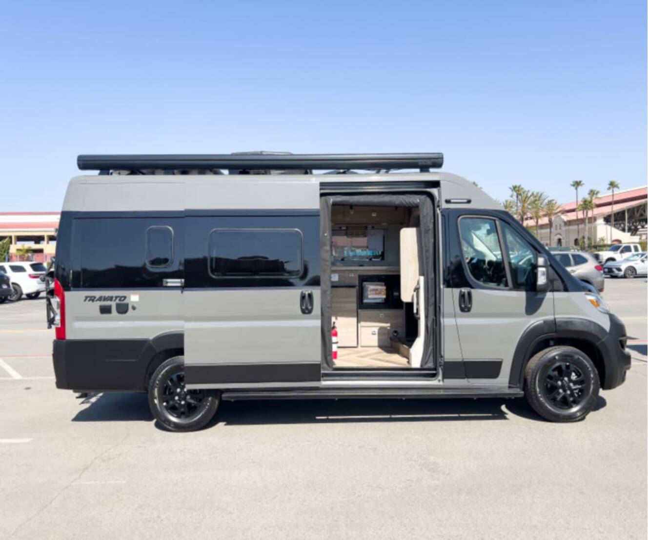 A photo of this 2026 Winnebago TRAVATO BU259K