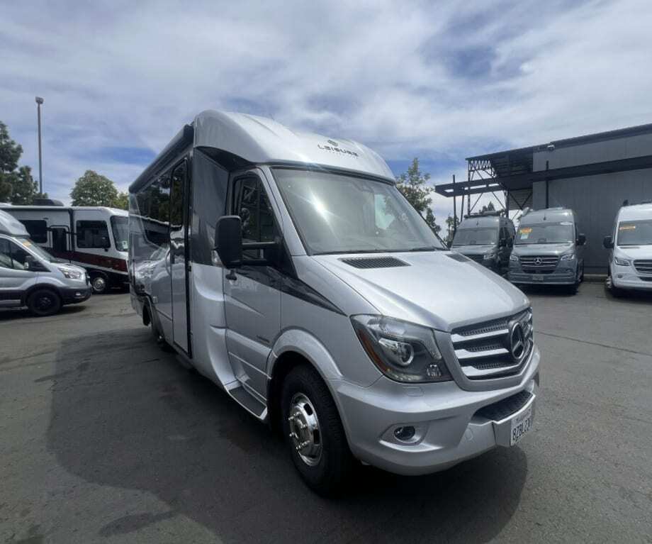 2017 Leisure Travel Vans UNITY U24MB in san diego CA