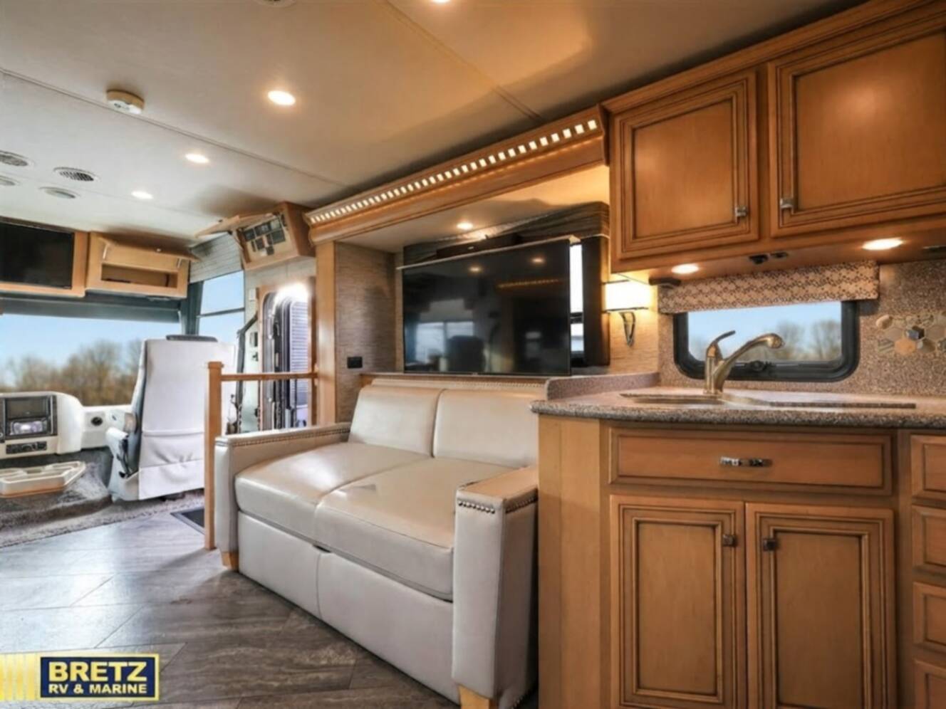 A photo of this 2019 Newmar Bay Star 3626