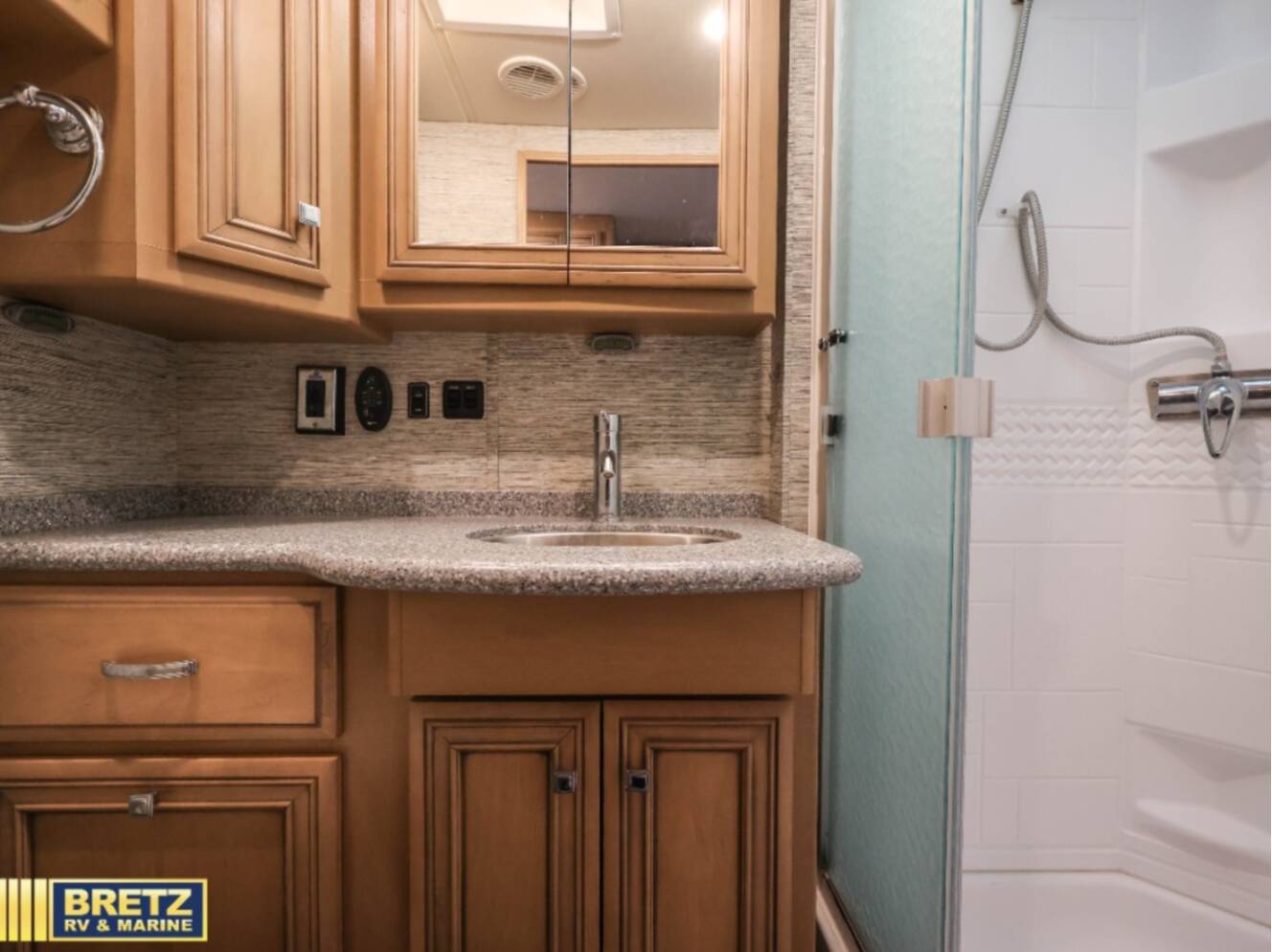 A photo of this 2019 Newmar Bay Star 3626