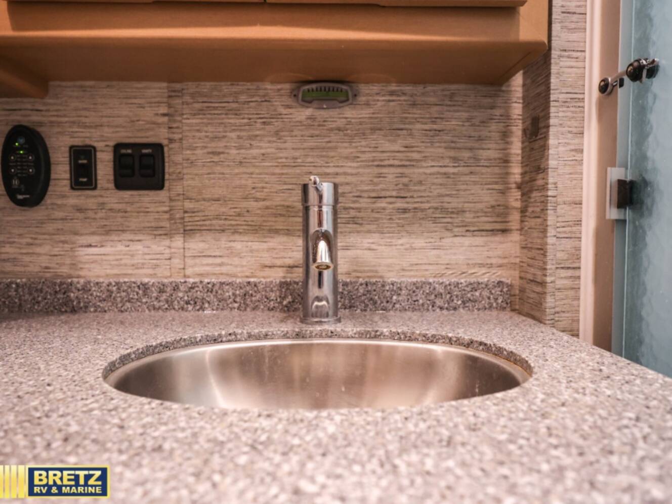 A photo of this 2019 Newmar Bay Star 3626