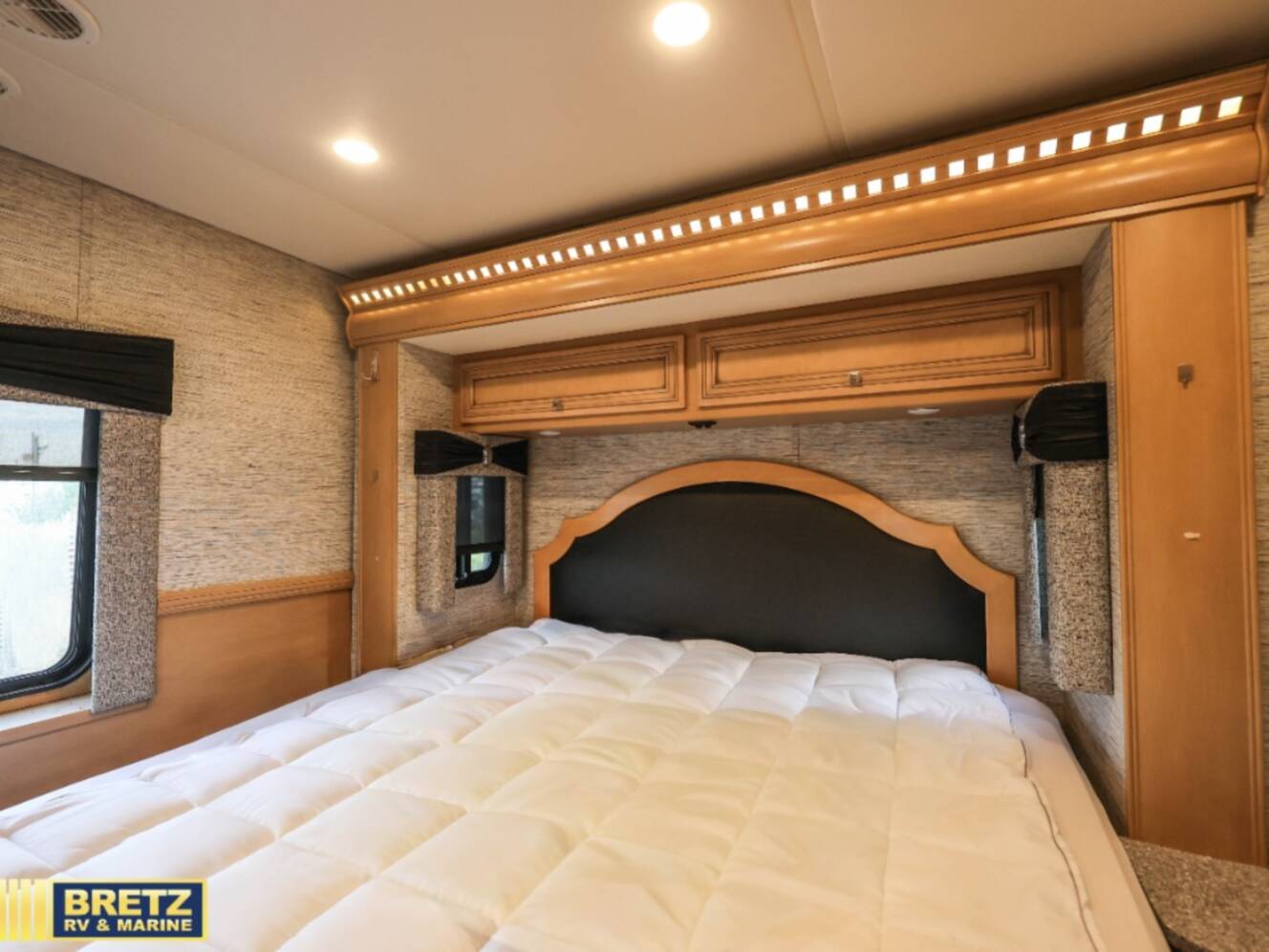 A photo of this 2019 Newmar Bay Star 3626