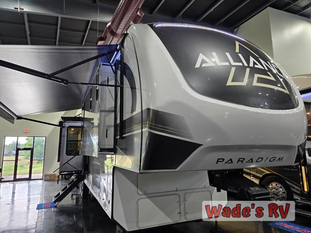2024 Alliance Rv Paradigm 370FB in joplin MO