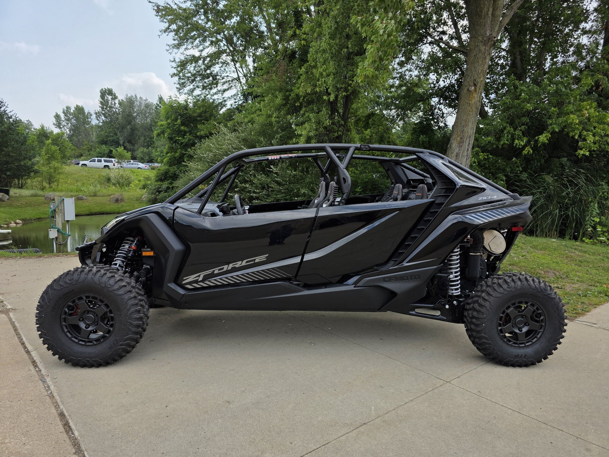 2026 CFMOTO ZFORCE Z10-4 in cement city MI