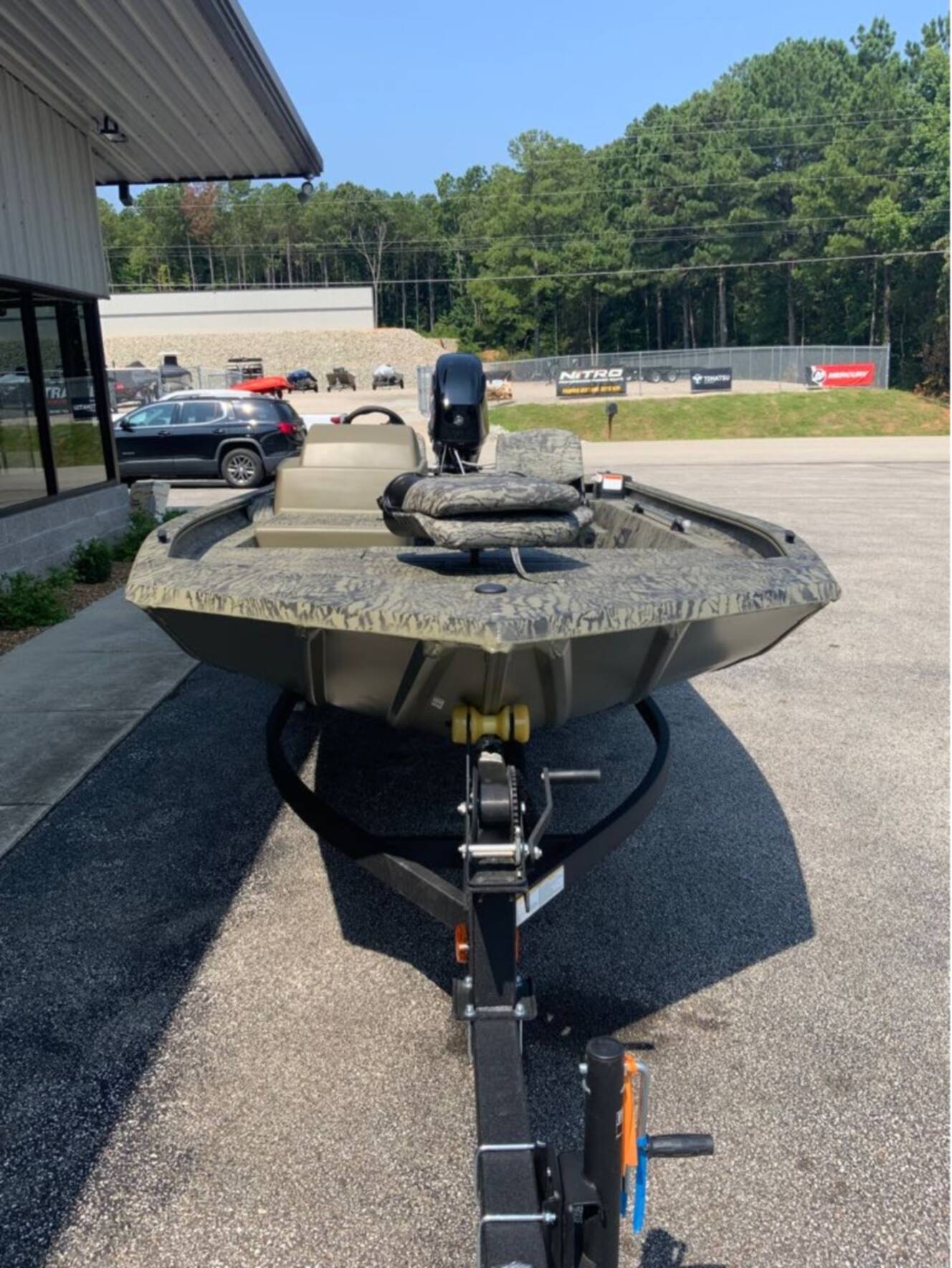 A photo of this 2027 Tracker Boats Grizzly® 1754 SC