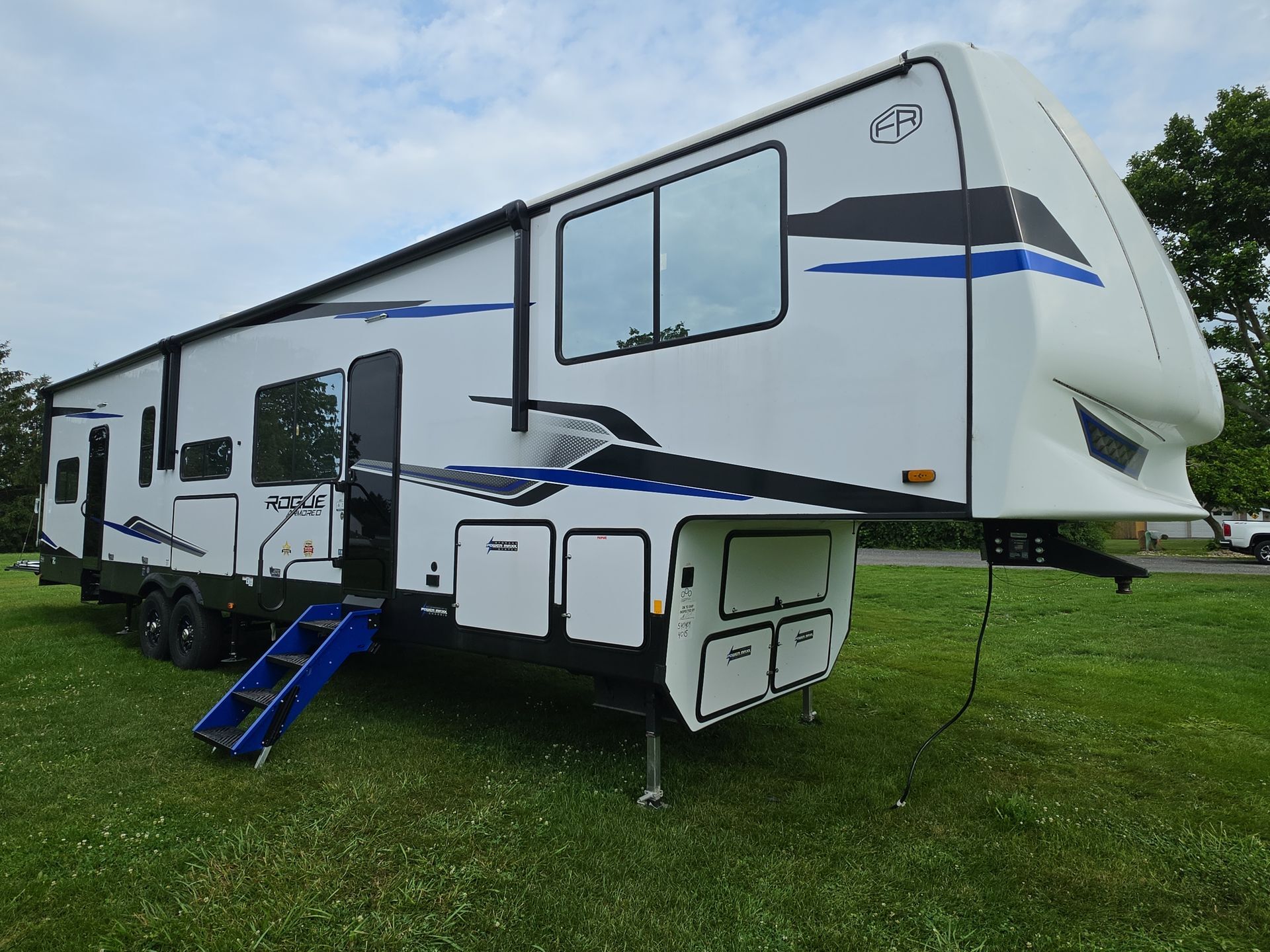 2026 Forest River Vengeance Rogue Armored 4015 in bath PA