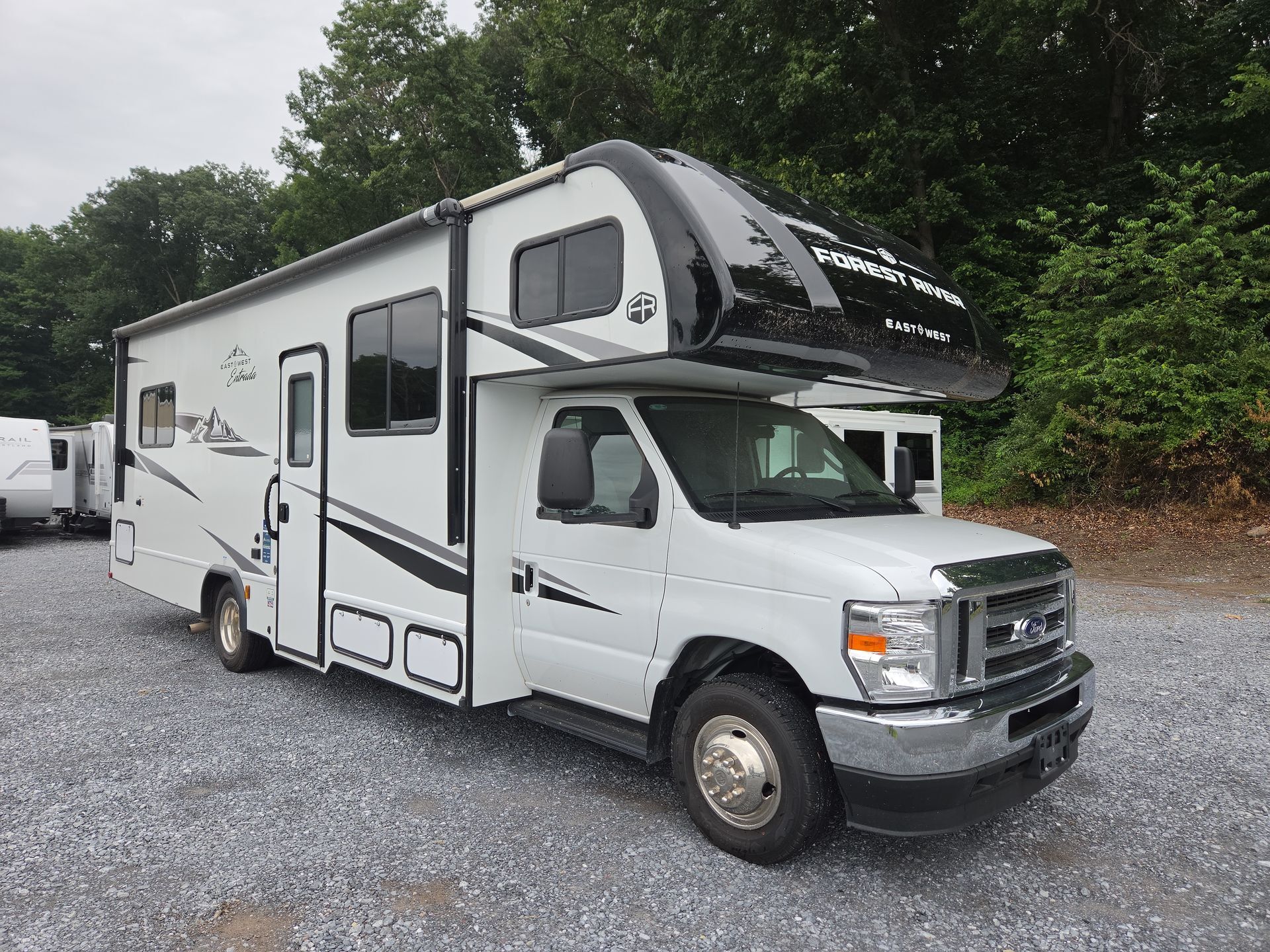 2026 East To West Entrada 2700NS in manheim PA