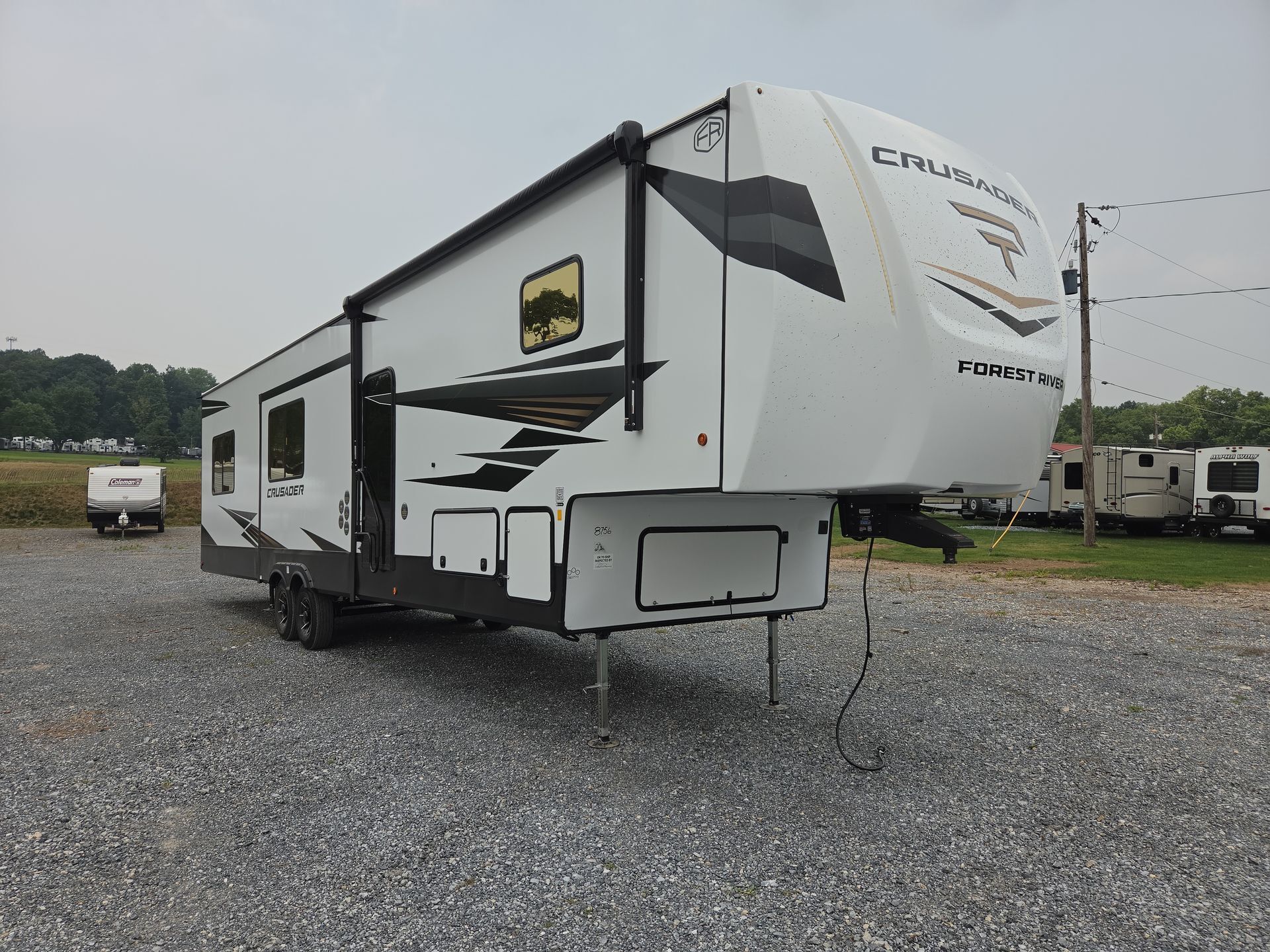 2027 Prime Time Crusader 2SUITE in manheim PA