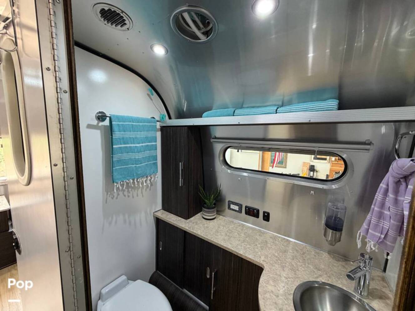 A photo of this 2016 Airstream International 30 Signature