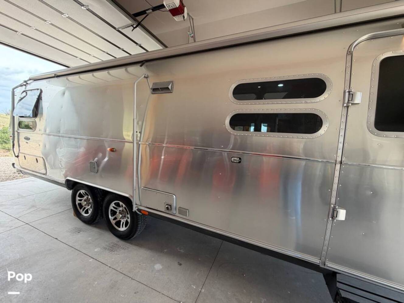 A photo of this 2016 Airstream International 30 Signature