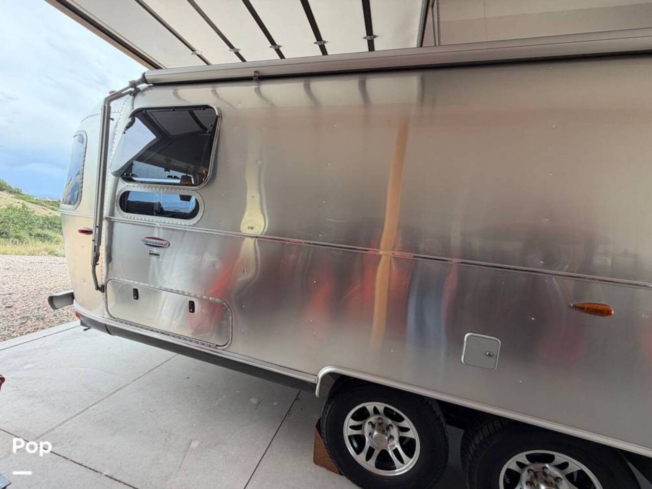 A photo of this 2016 Airstream International 30 Signature