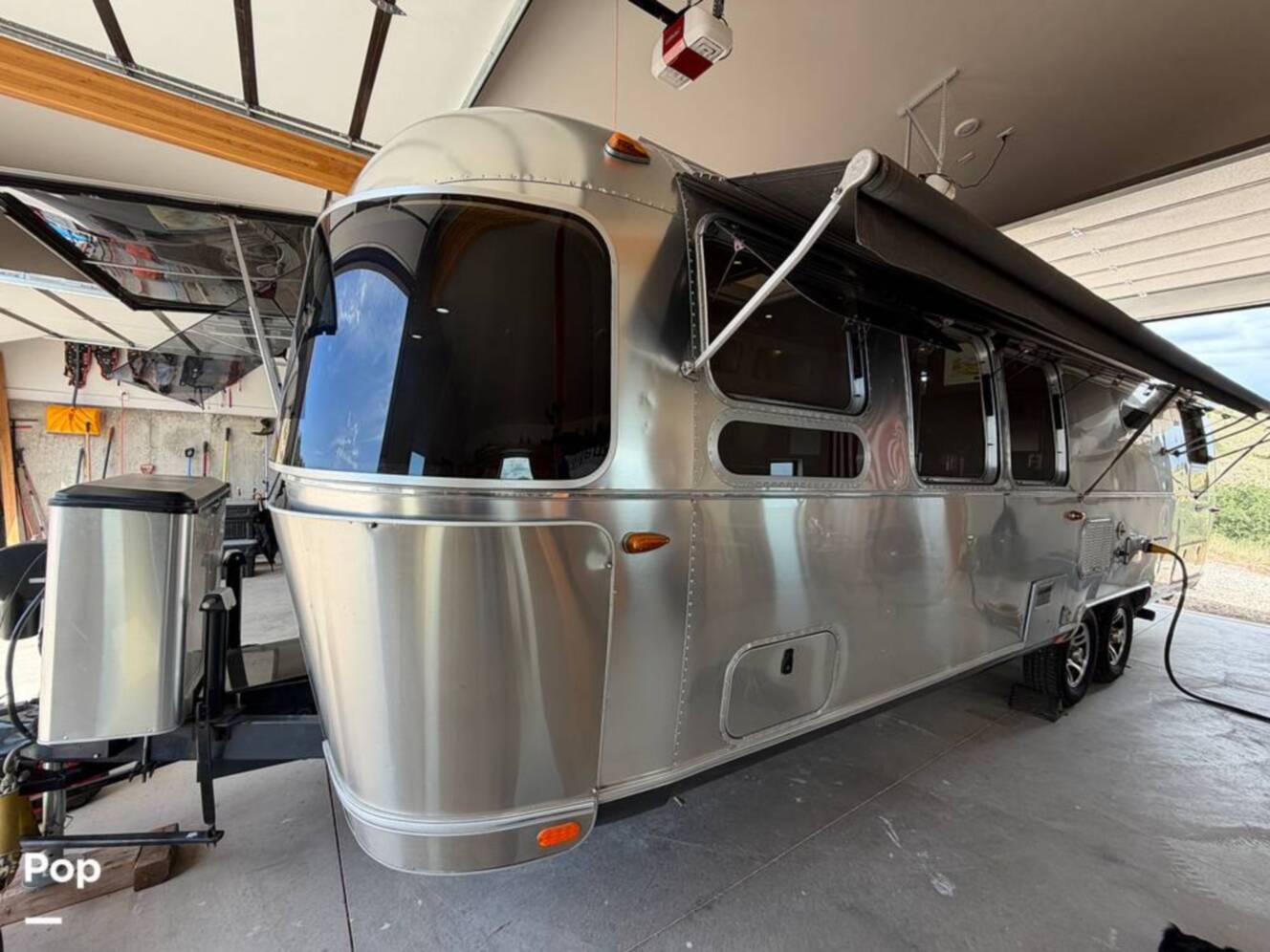 A photo of this 2016 Airstream International 30 Signature