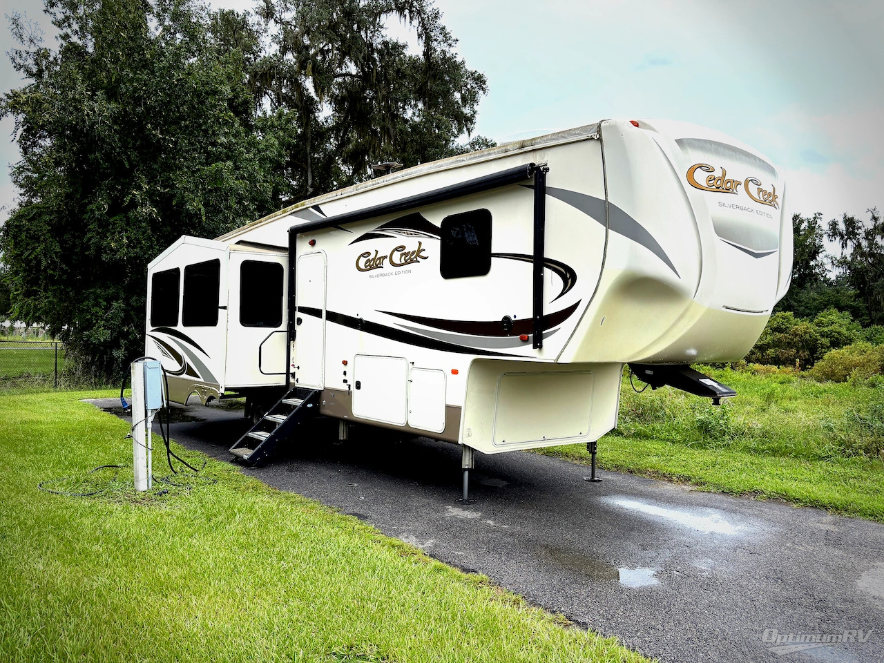 2018 Forest River Cedar Creek Silverback 29RE in ocala FL