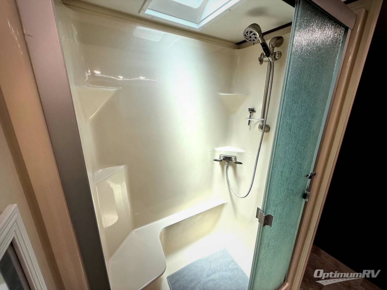 A photo of this 2018 Redwood Rv Redwood 3901WB