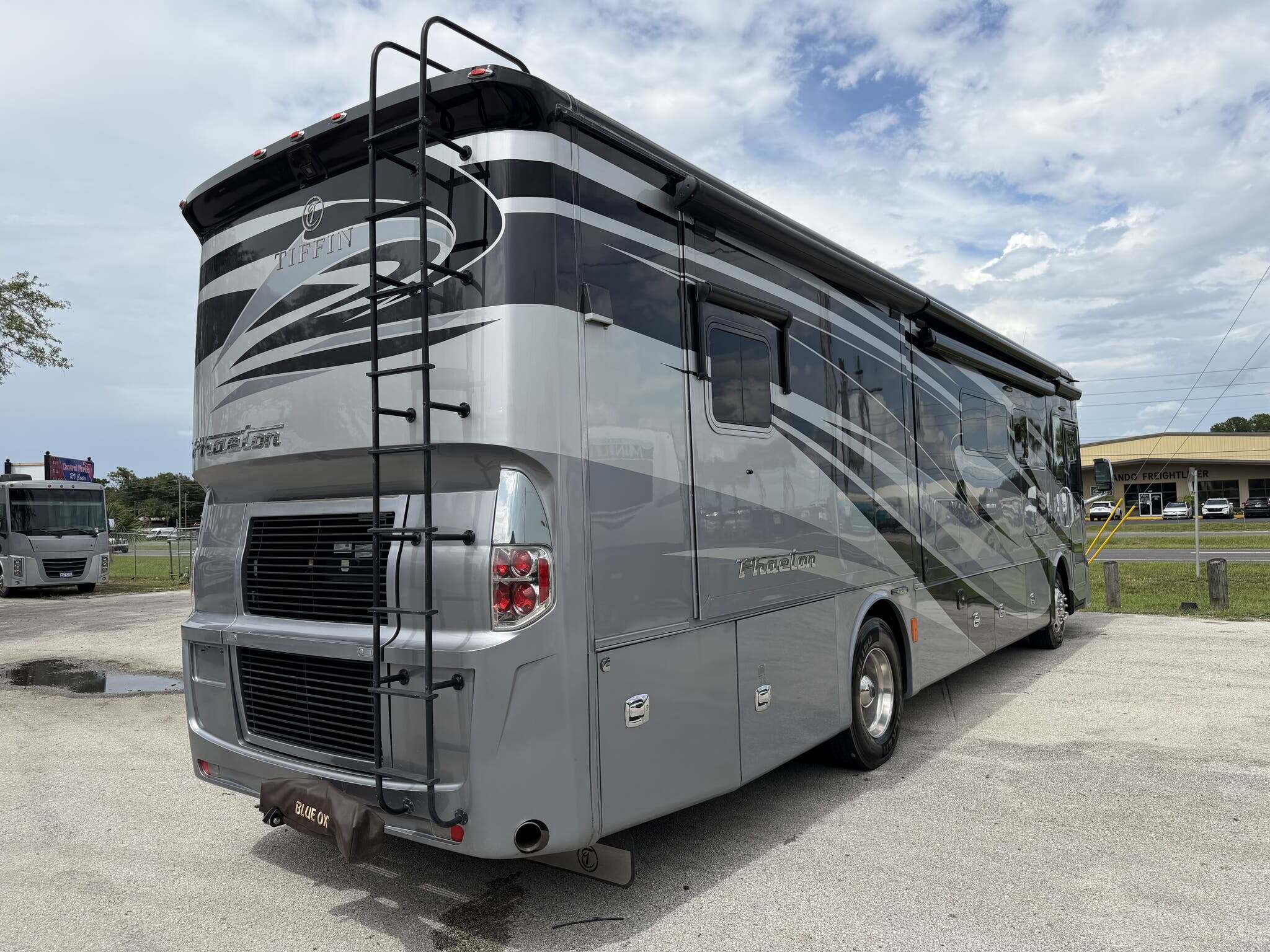 2017 Tiffin Phaeton 36GH in apopka FL
