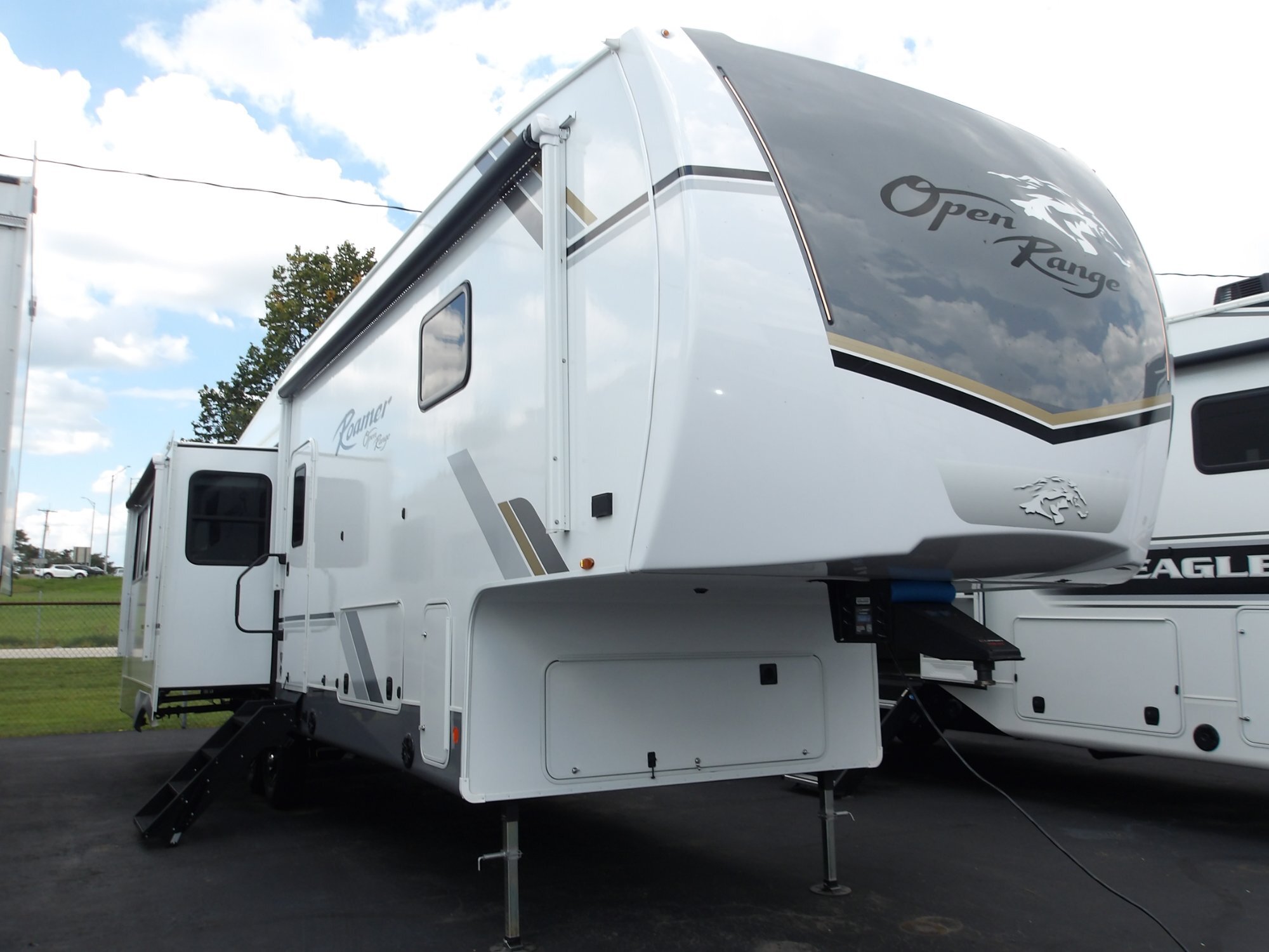 2027 Highland Ridge Open Range Roamer 32RLTS in joliet IL