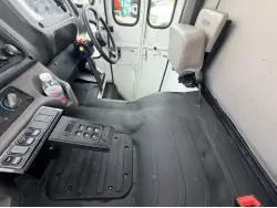2016 FREIGHTLINER BUSINESS CLASS M2 106