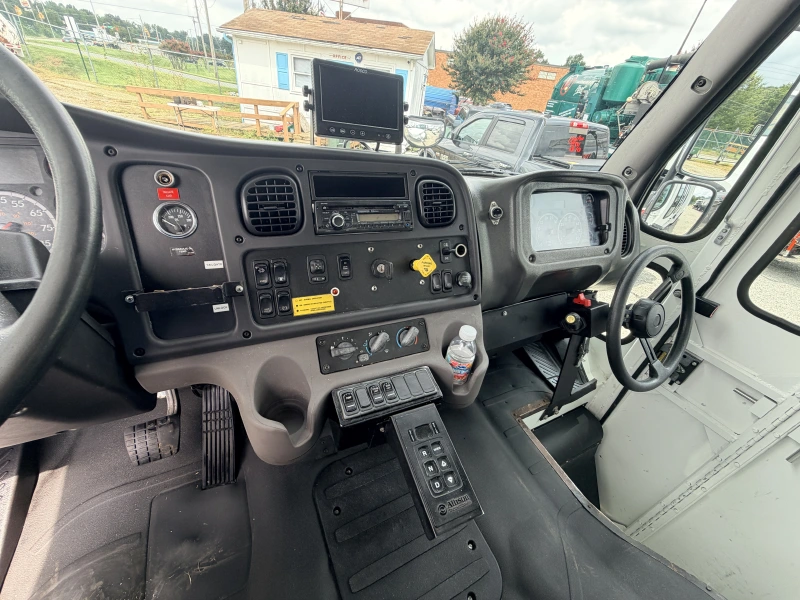 2016 FREIGHTLINER BUSINESS CLASS M2 106