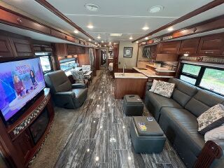 2017 WINNEBAGO JOURNEY 40J