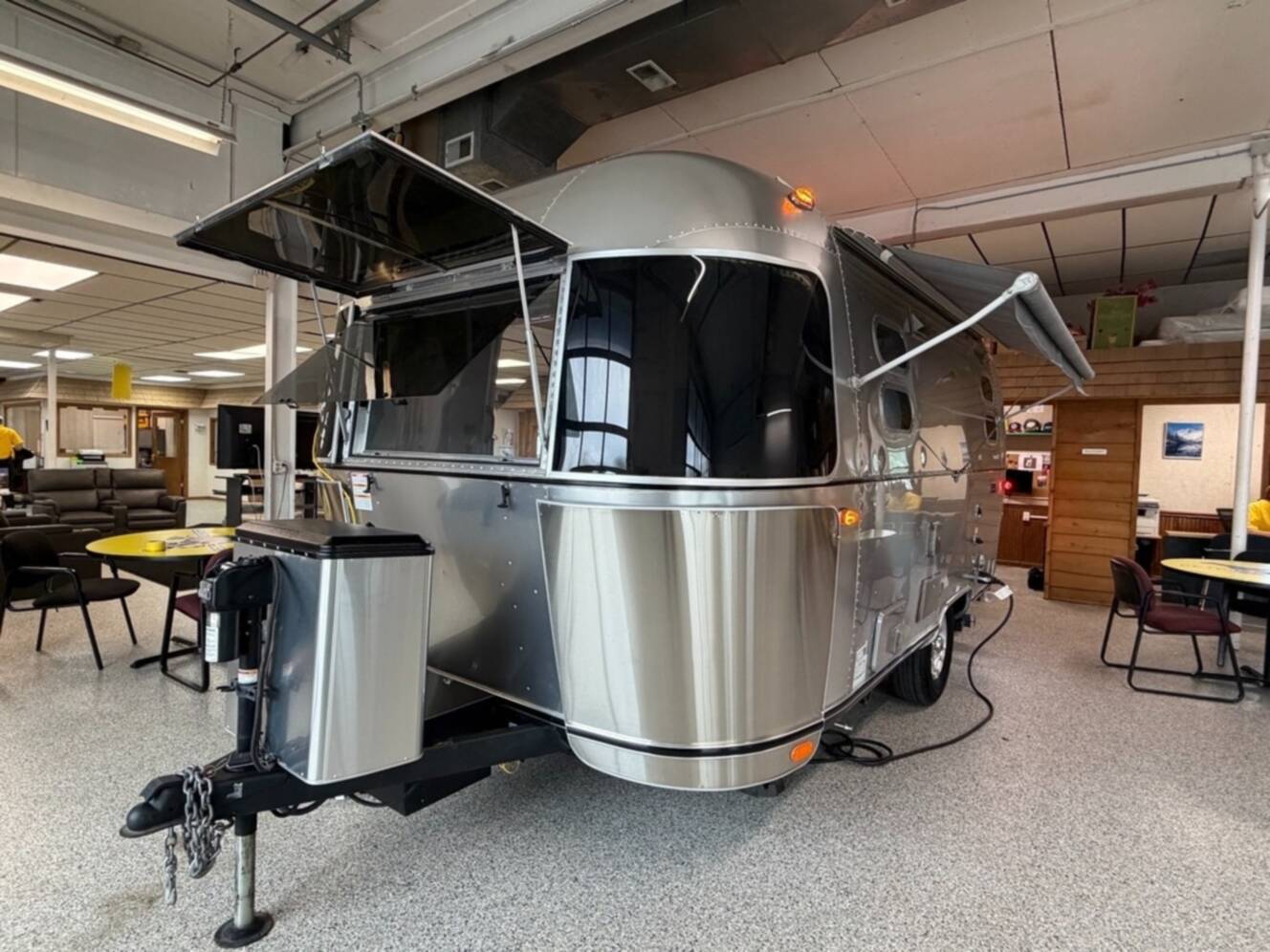 A photo of this 2022 Airstream Caravel 19CB
