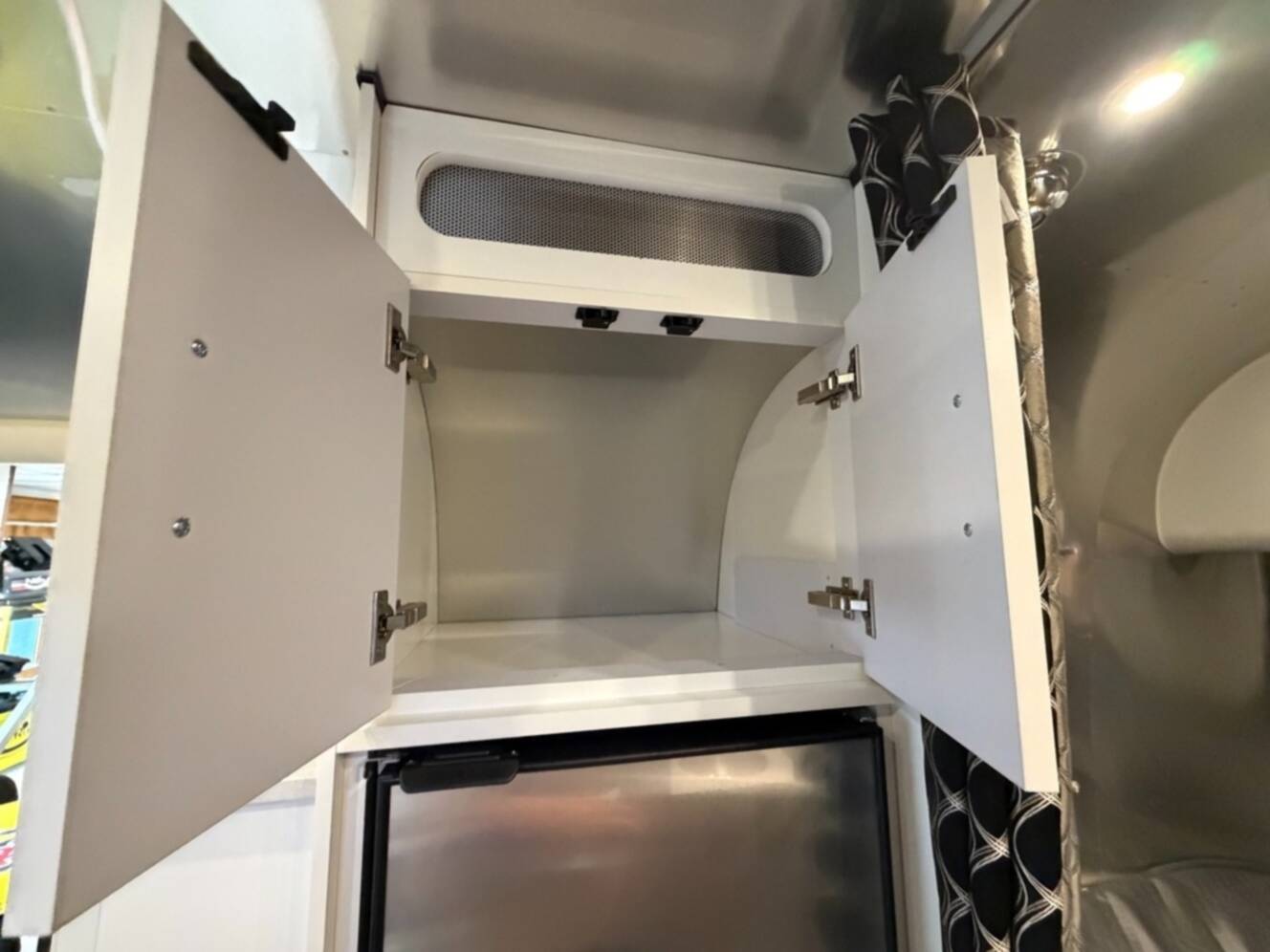 A photo of this 2022 Airstream Caravel 19CB