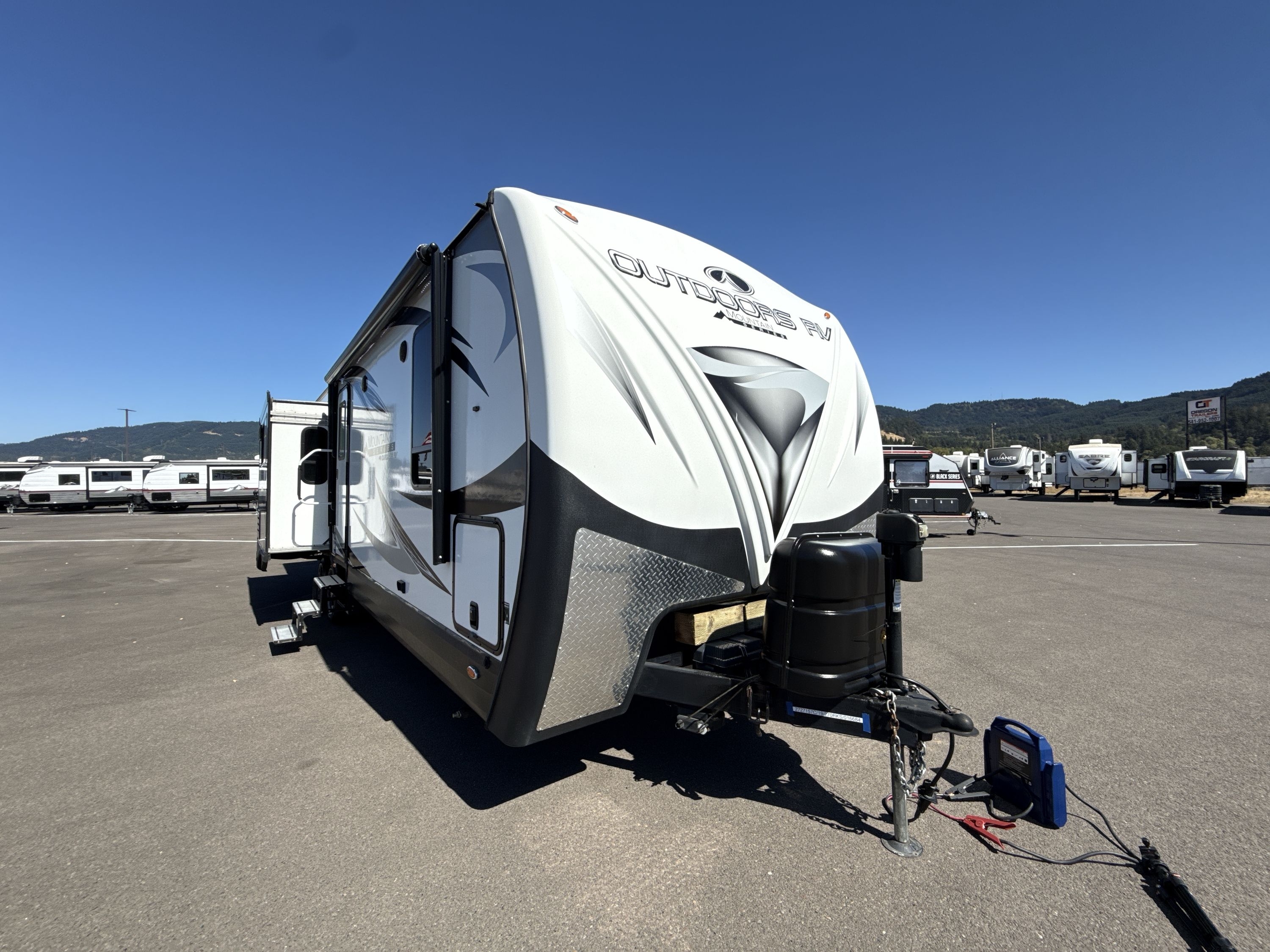 2019 Outdoors Rv BLACK STONE 270RKS in coburg OR