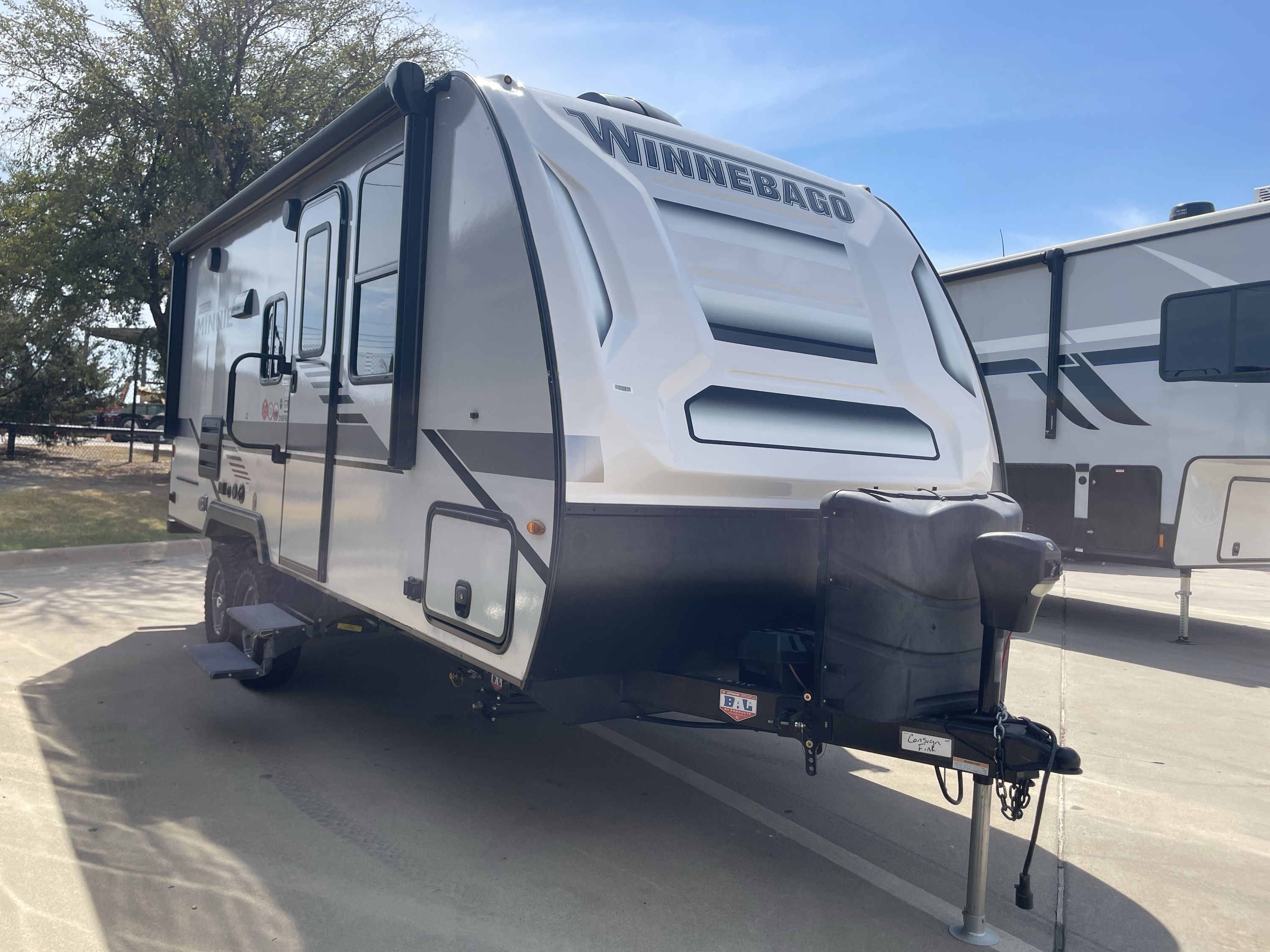 2022 Winnebago MICRO MINNIE 2108FBS in denton TX