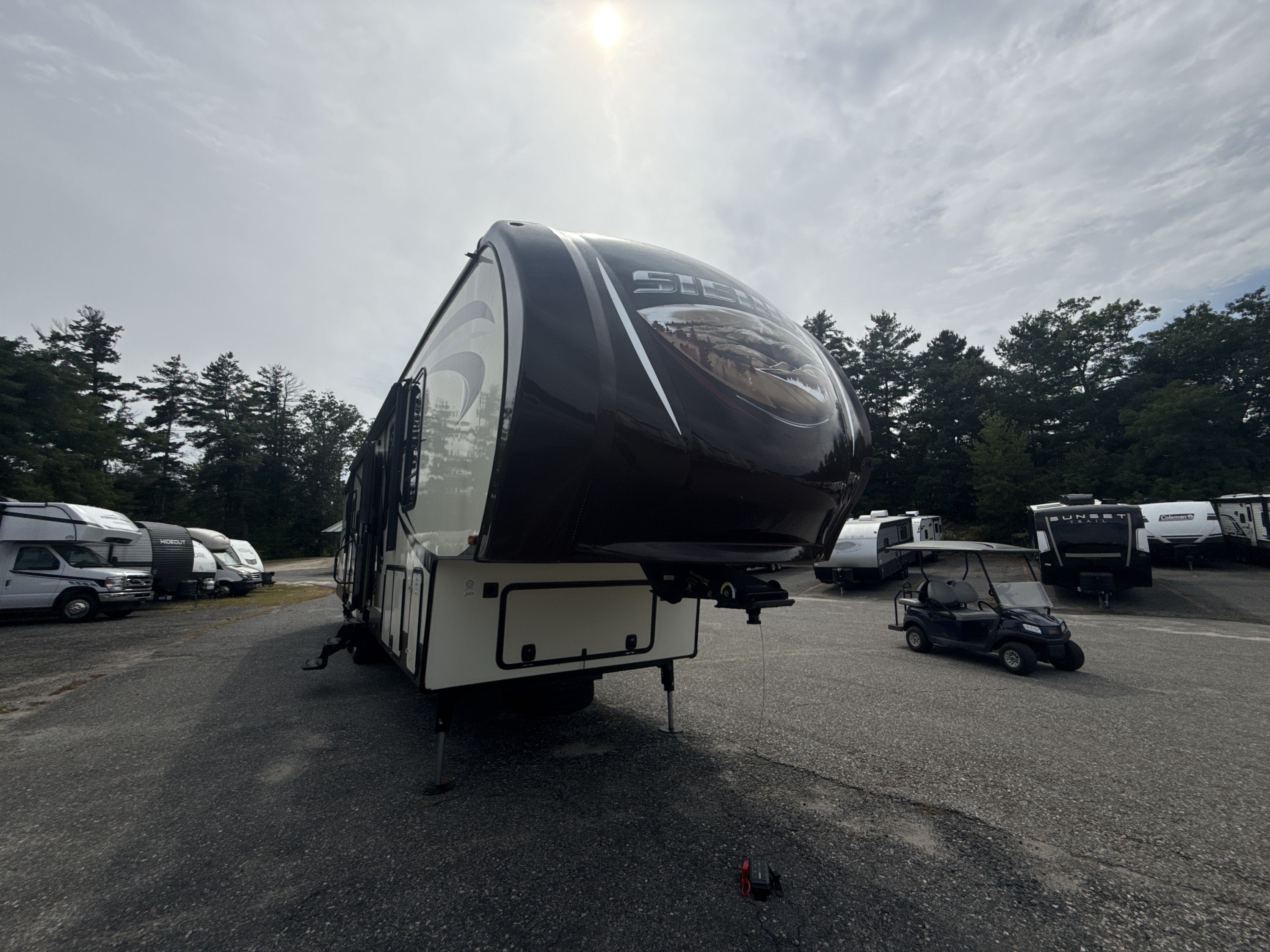 2016 Forest River SIERRA 365SAQB in uxbridge MA
