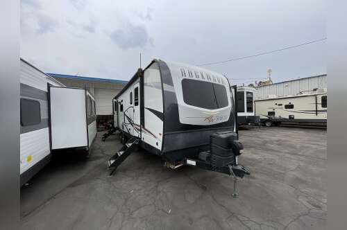 2022 Forest River ROCKWOOD ULTRA LITE 2911BS in fresno CA