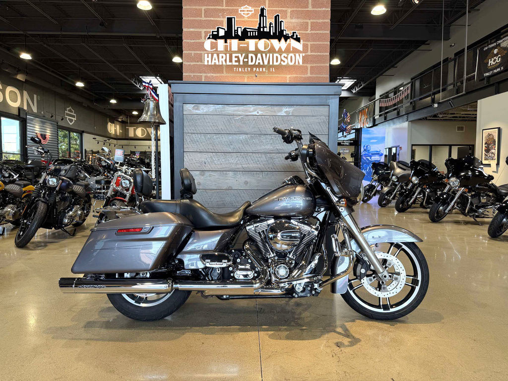 2014 Harley-Davidson Street Glide FLHXS - Special SPECIAL in Tinley Parl, IL