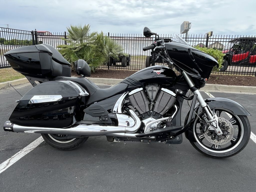 2014 Victory Motorcycles Cross Country Tour Gloss Black TOUR in Myrtle Beach, SC