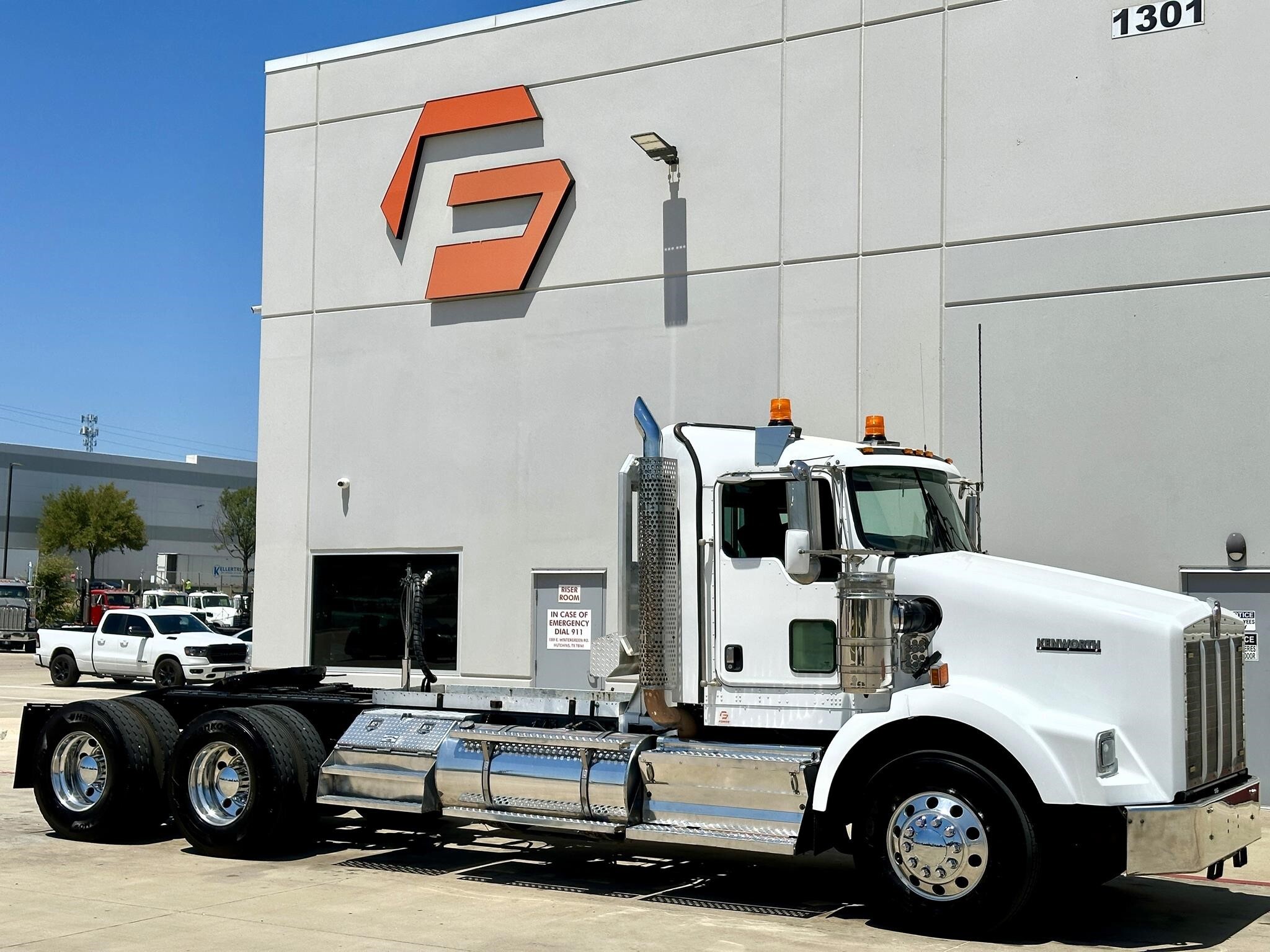 2009 KENWORTH T800 in Hutchins, TX