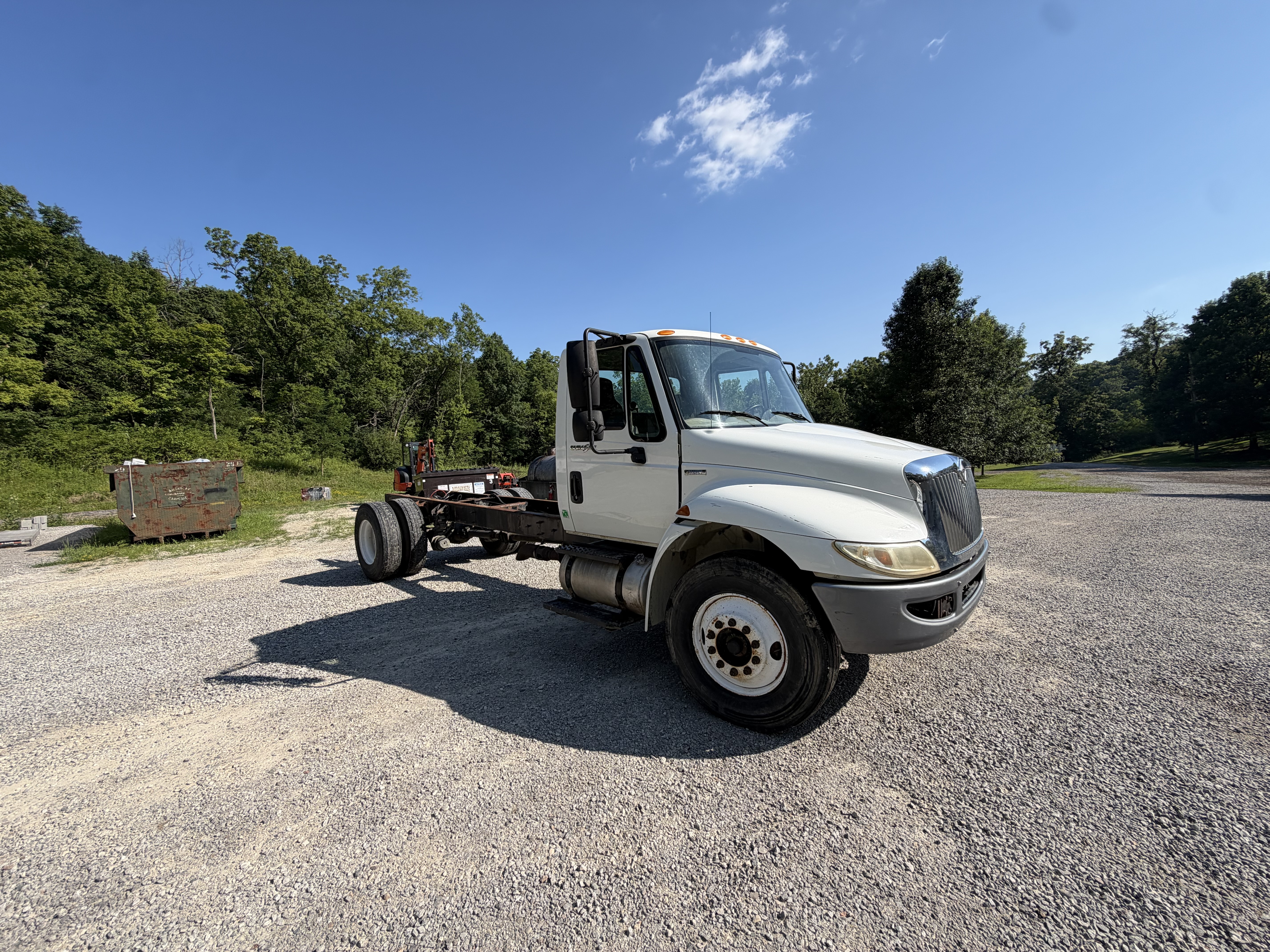 2009 INTERNATIONAL 4300 in Hooven, OH