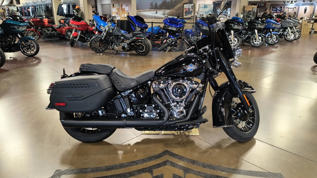 2026 Harley-Davidson Softail Heritage Classic CLASSIC in Chandler, AZ