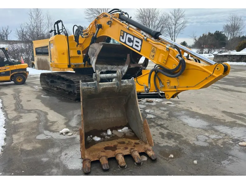 2022 JCB 245XR