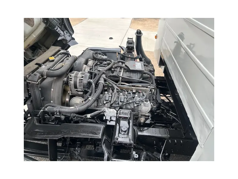 2014 ISUZU NPR HD