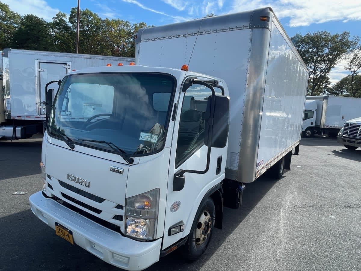 2018 ISUZU NPR HD in Farmingdale, NY
