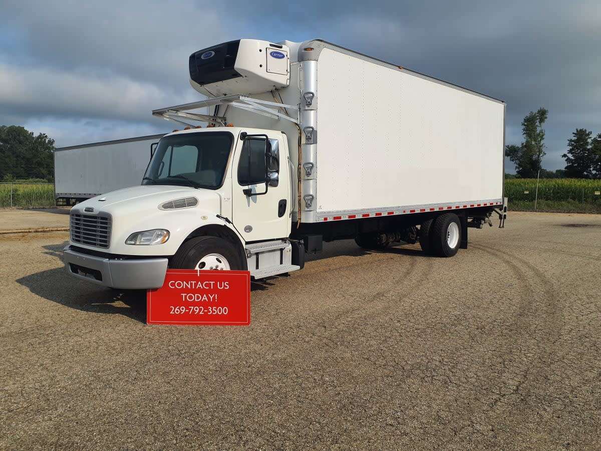 2020 FREIGHTLINER BUSINESS CLASS M2 106 in Wayland, MI