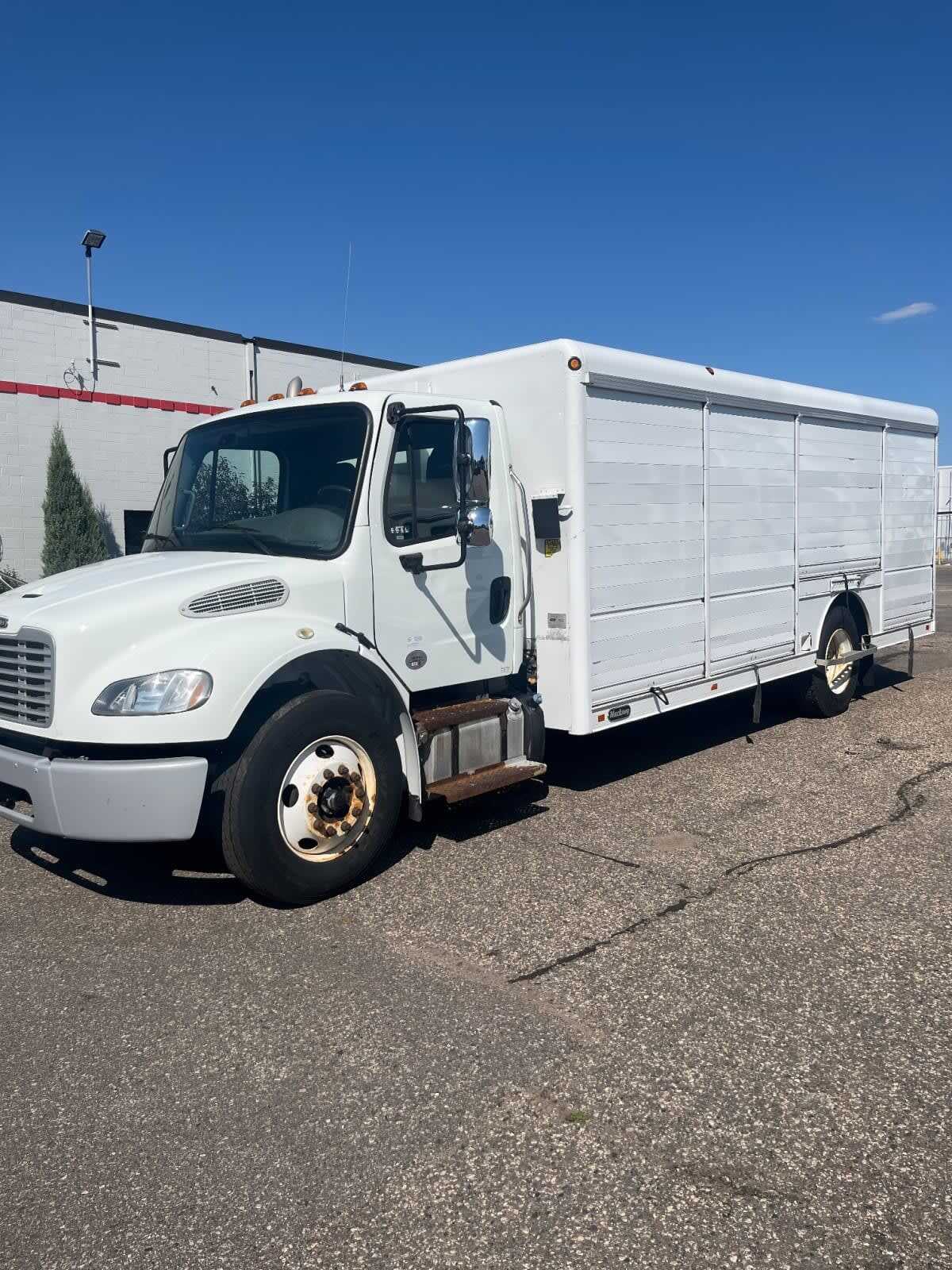 2019 FREIGHTLINER BUSINESS CLASS M2 106 in Minneapolis, MN