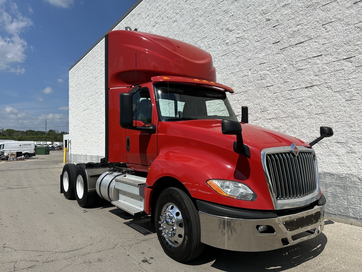 2019 INTERNATIONAL LT625 in Milwaukee, WI