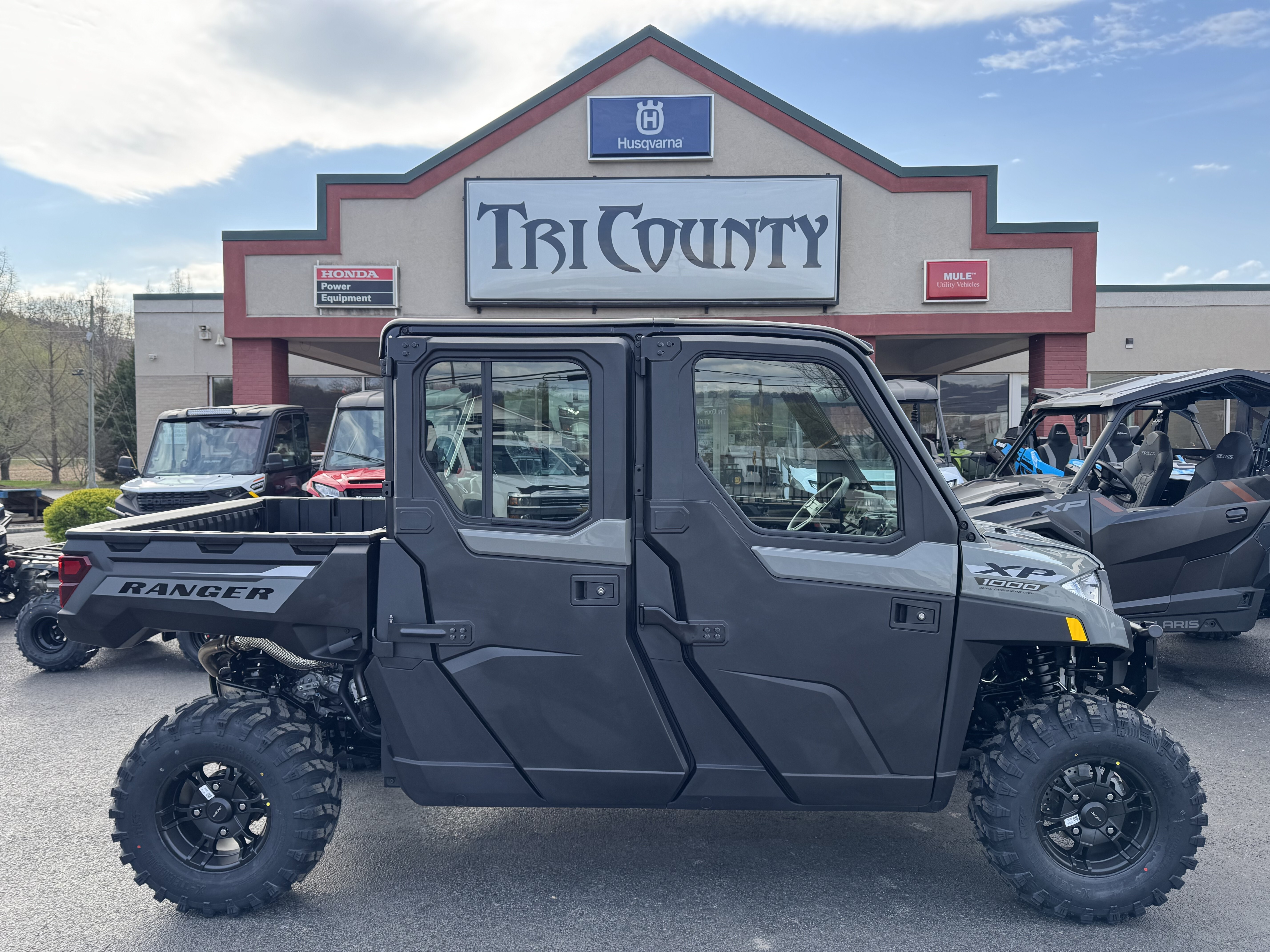 2027 Polaris Ranger Crew XP 1000 Cab BASE in petersburg WV