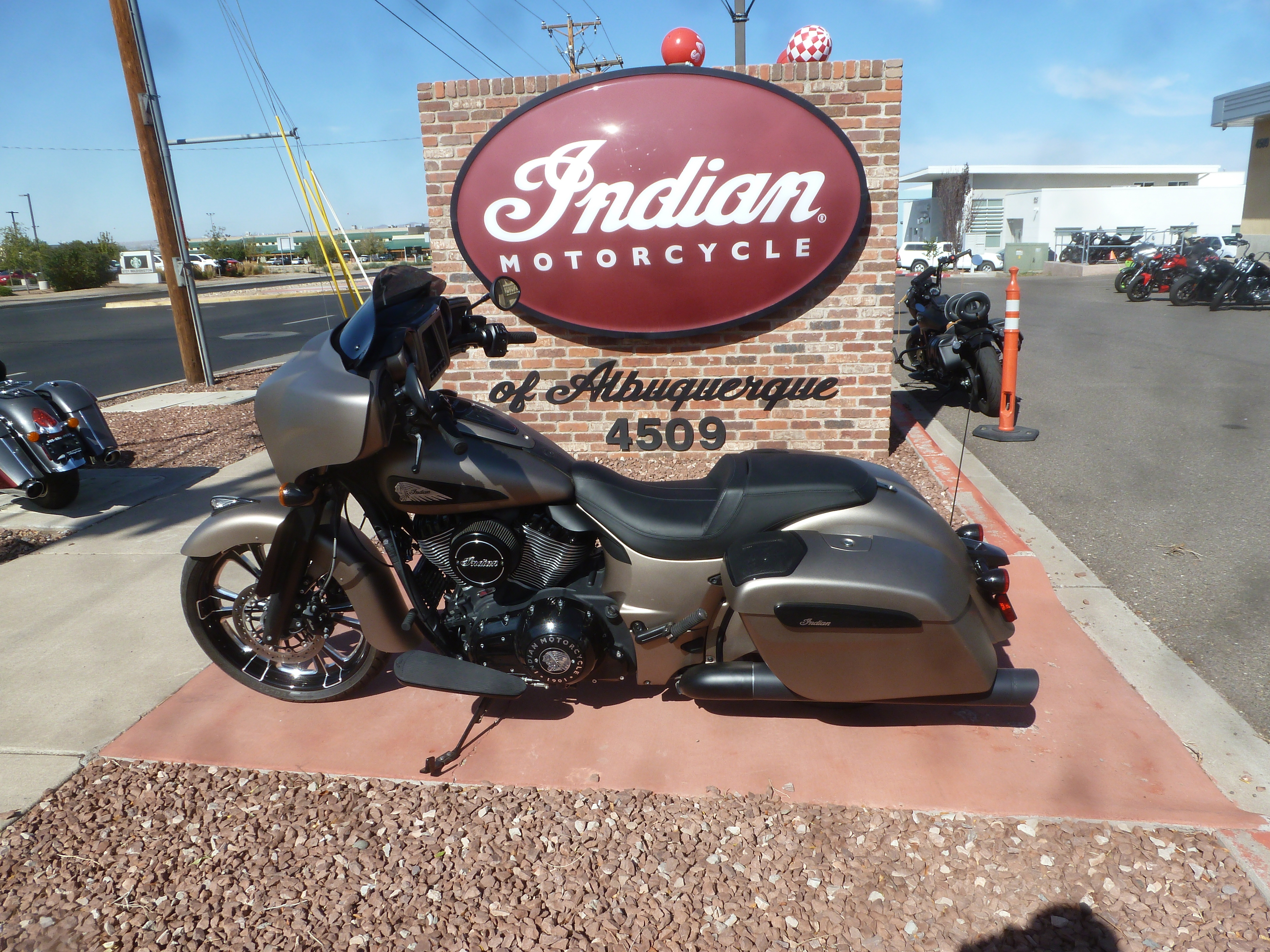 2024 Indian CHIEFTAIN DARK HORSE WITH POWERBAND AUDIO PACKAGE DARK HORSE WITH POWERBAND AUDIO PACKAGE in Albuquerque, NM