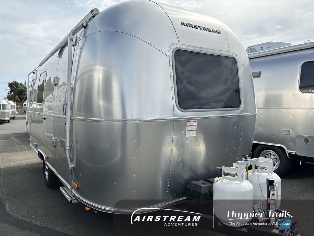 2027 Airstream World Traveler 22RB in fairfield CA