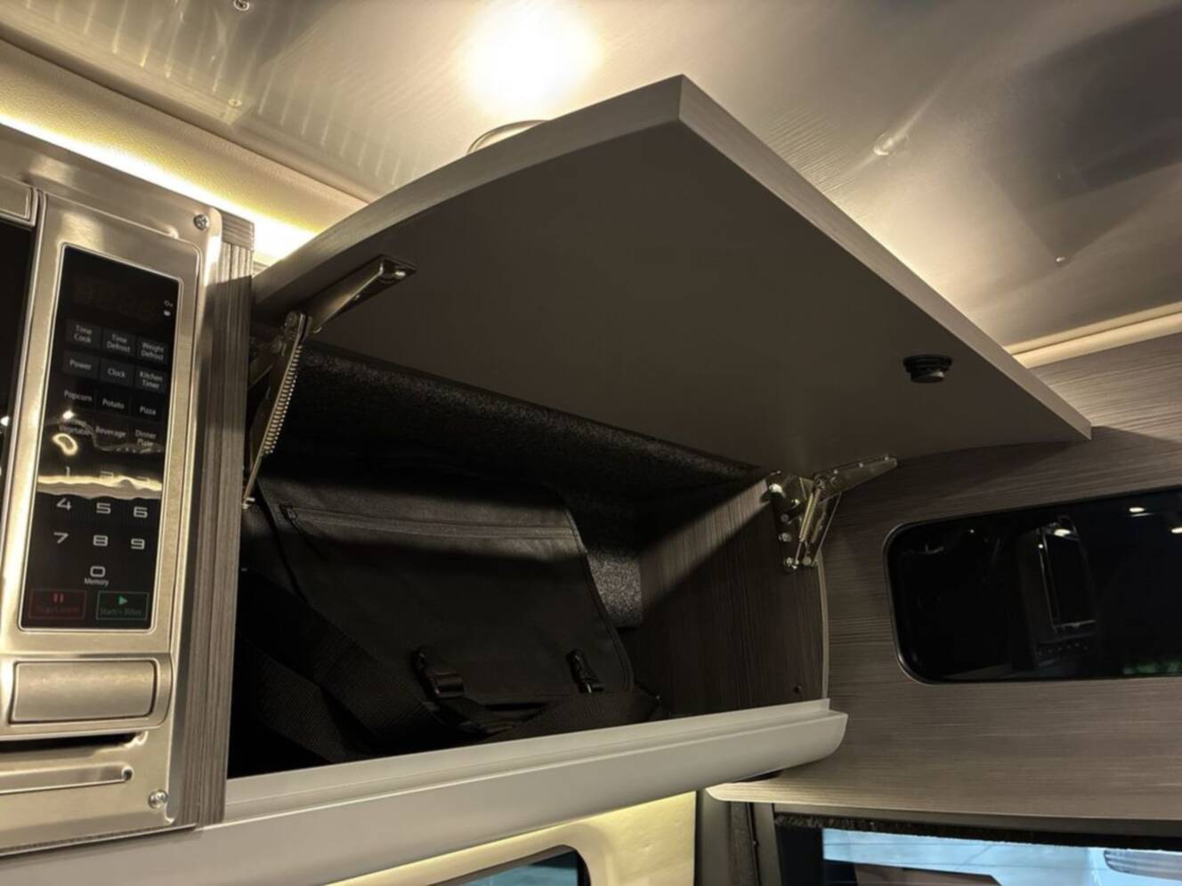 A photo of this 2023 Airstream Interstate 19